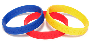 Pulseira-de-silicone-com-gravação-em-baixo-relevo-01